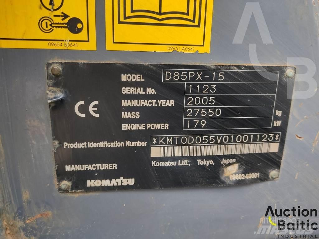 Komatsu D85PX-15 Buldožeri guseničari