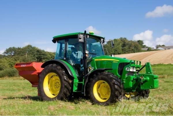John Deere JD5100R Traktori