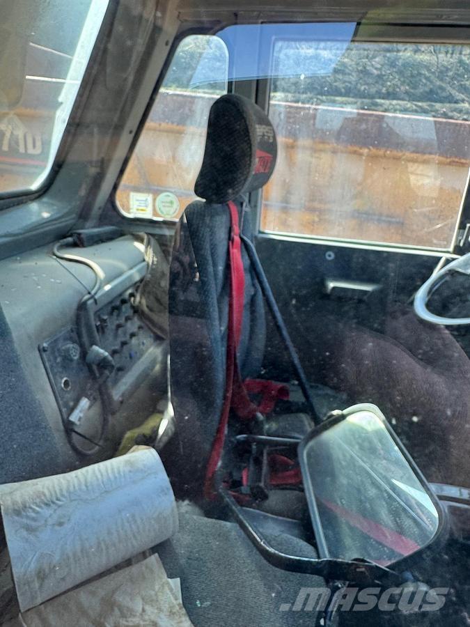 CAT 769D Kabine i unutrašnjost