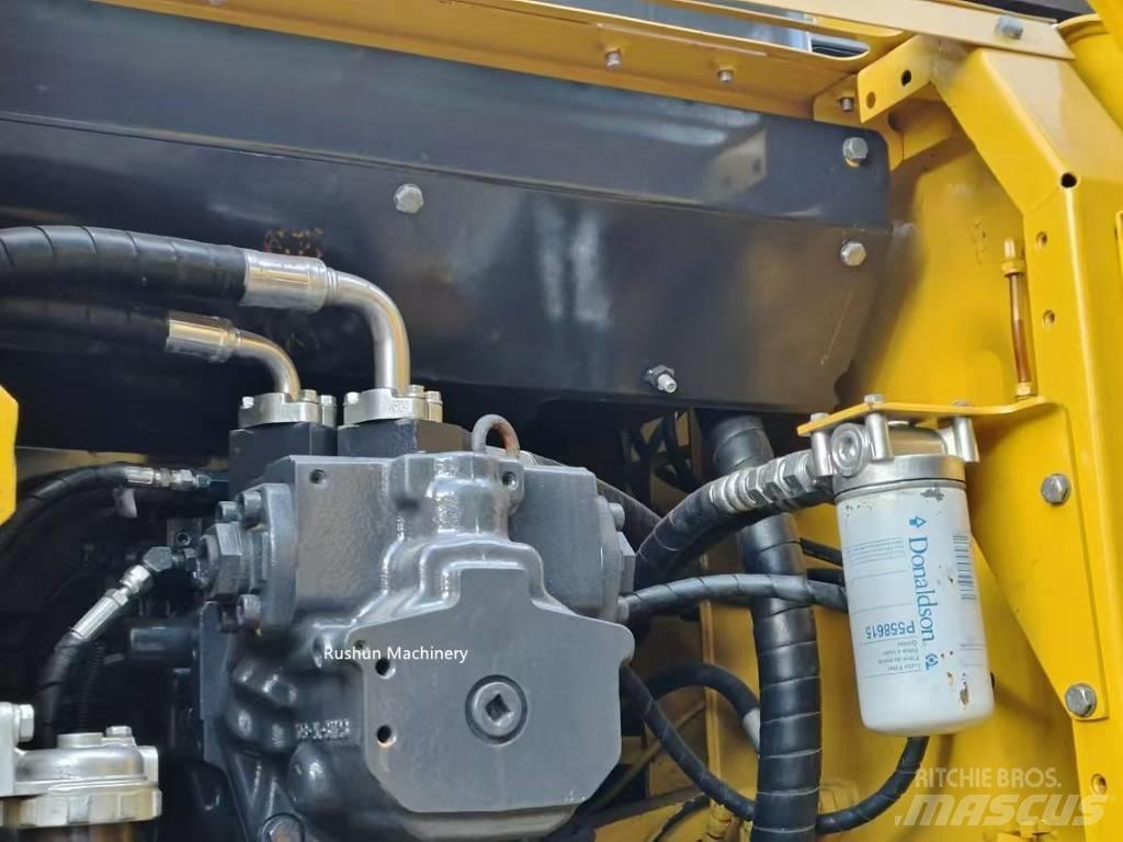 Komatsu PC 220-7 Bageri guseničari