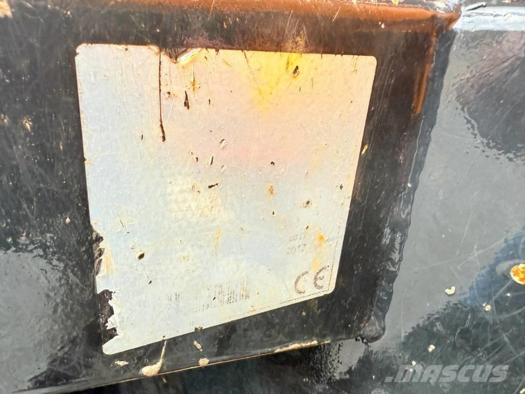 JCB 6 T Damperi za gradilište