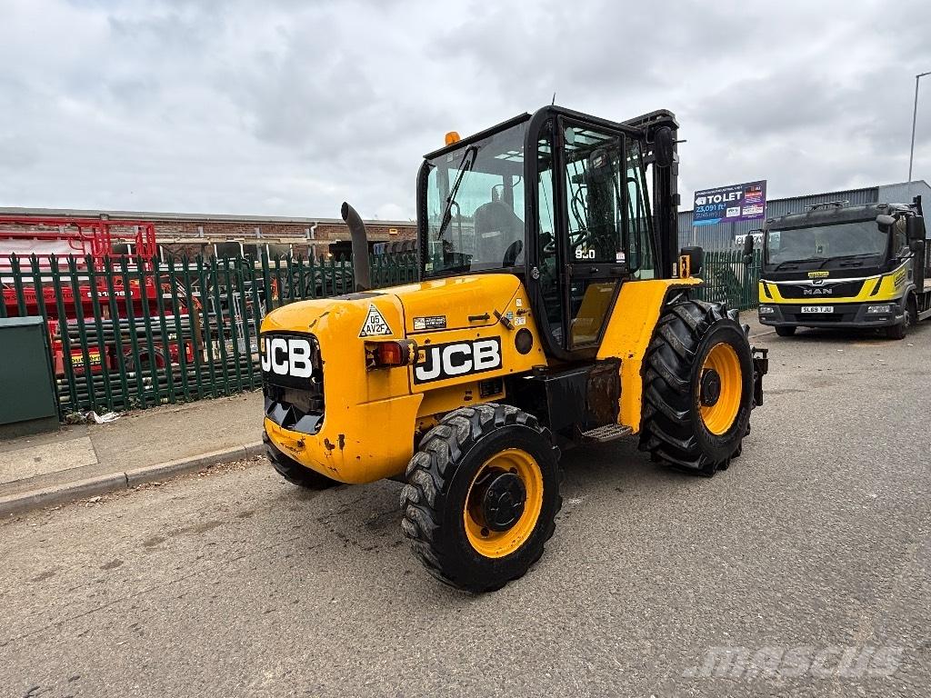 JCB 930-4 Vanterenski viljuškar