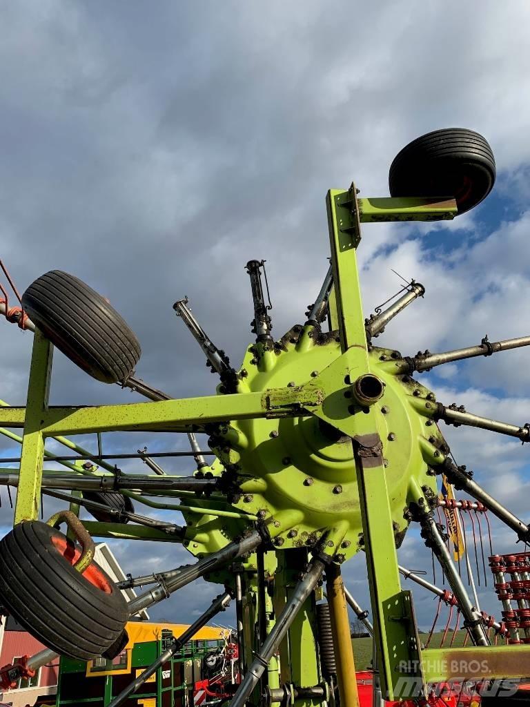 CLAAS 880 L Okretači i sakupljači sena