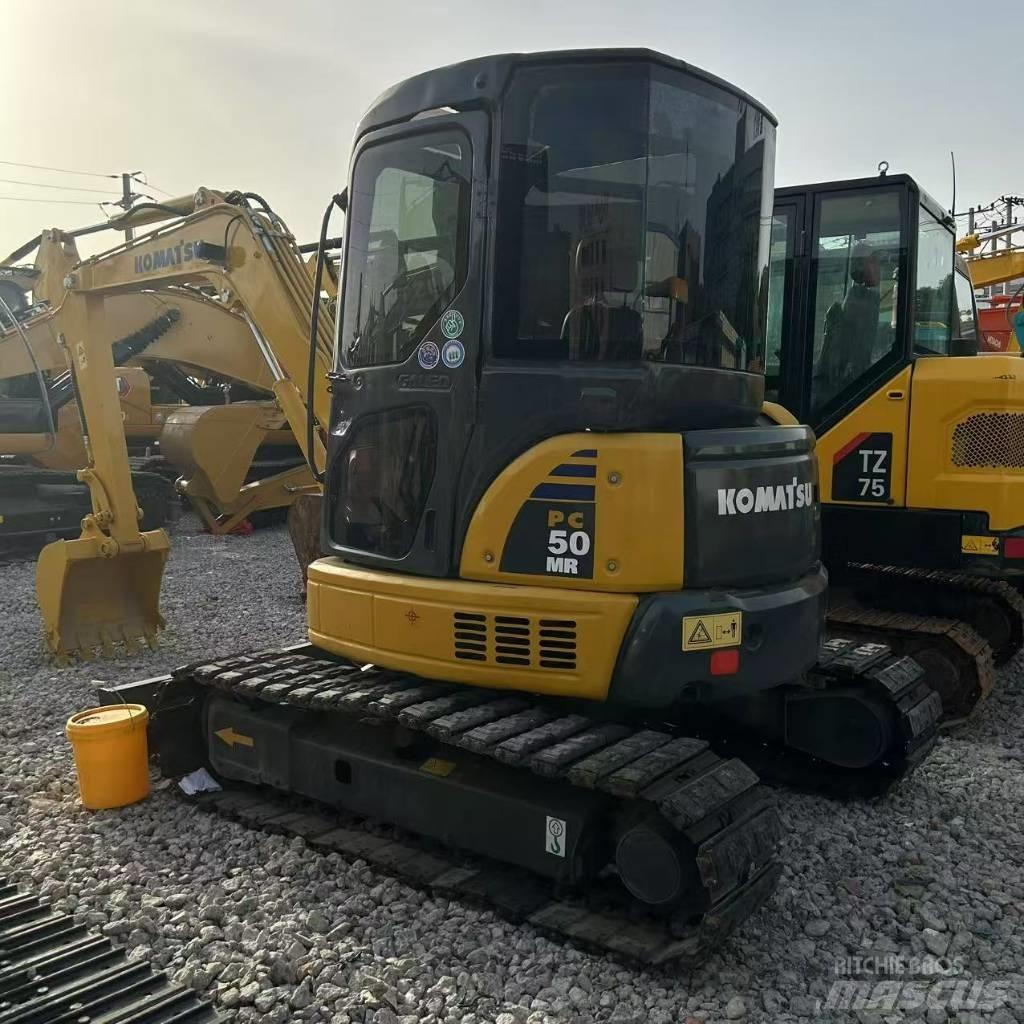 Komatsu 50-2 Bageri guseničari