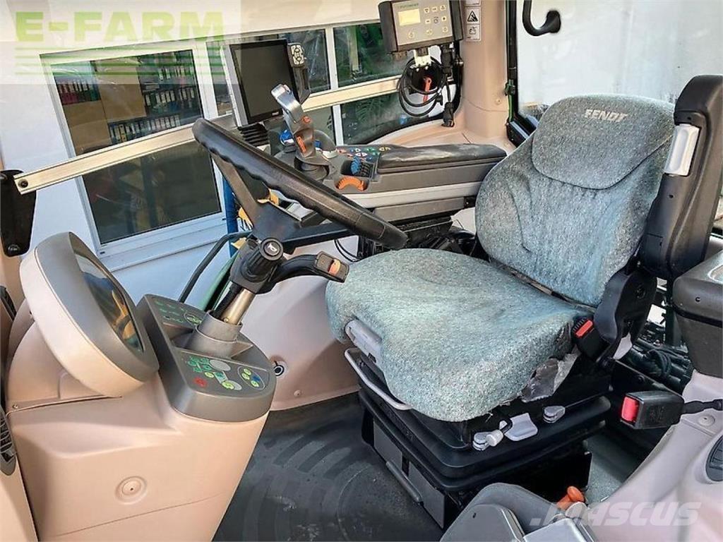 Fendt 927 vario Traktori