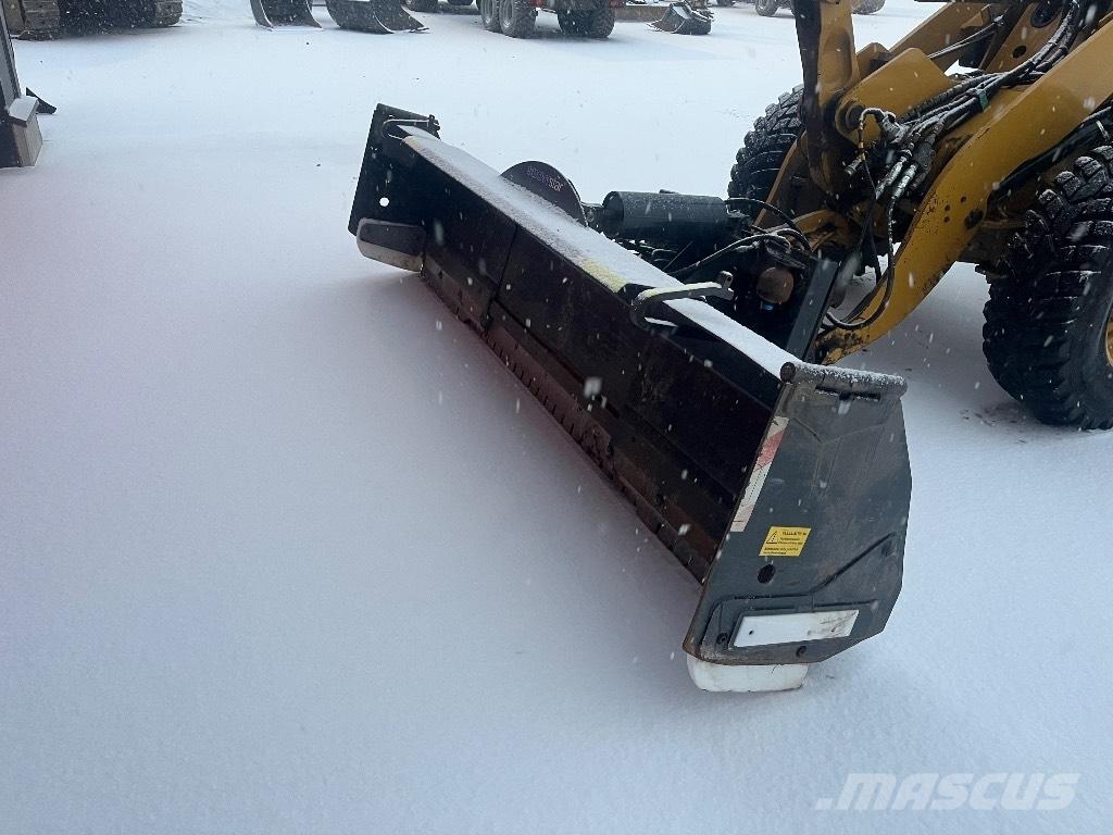 CAT 908 / Myyty, Sold Utovarivači na točkove