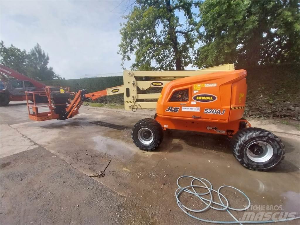 JLG 520AJ Zglobne podizne platforme