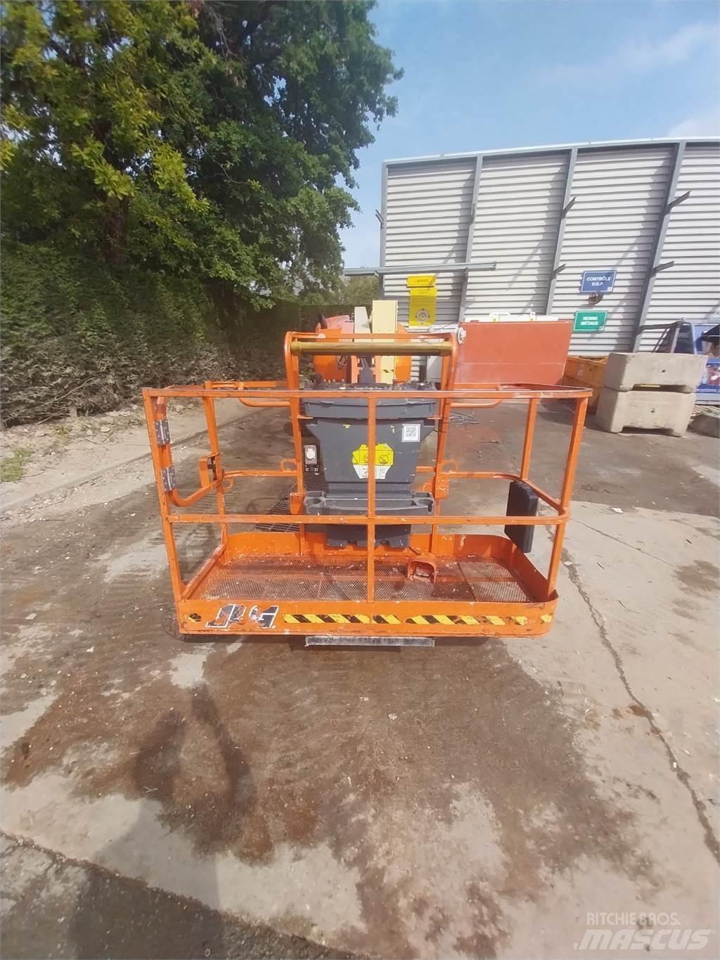 JLG 520AJ Zglobne podizne platforme