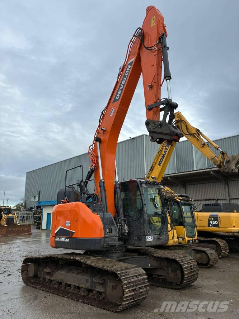 Develon DX235LCR-7 Bageri guseničari