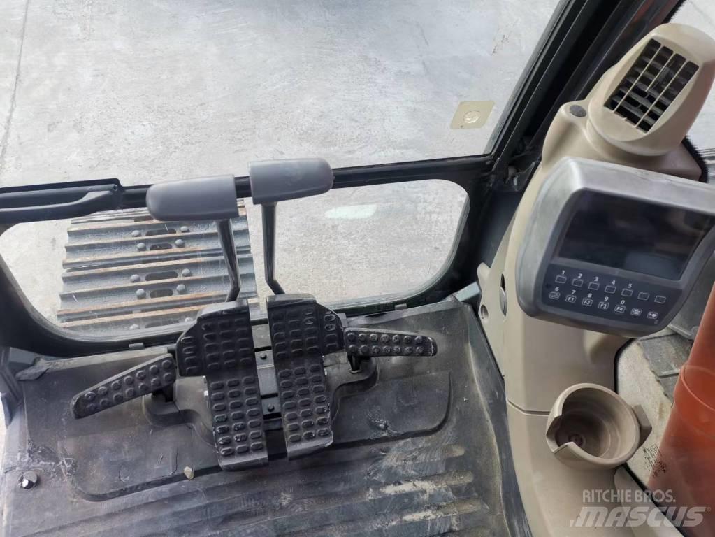 Hitachi ZX 240 Bageri guseničari