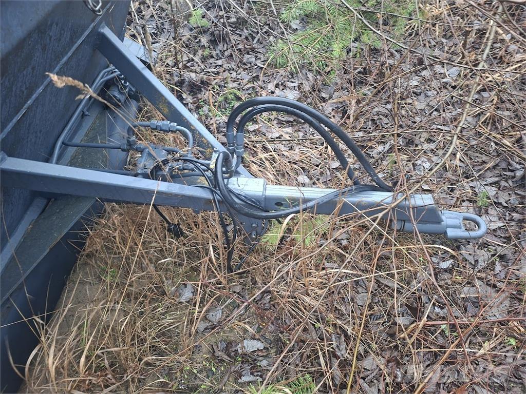  Hiekotinvaunu Posipači soli i peska