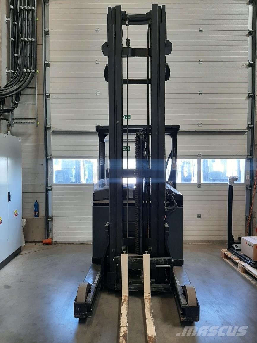 Yale MR16H Viljuškari sa pomičnim stupom