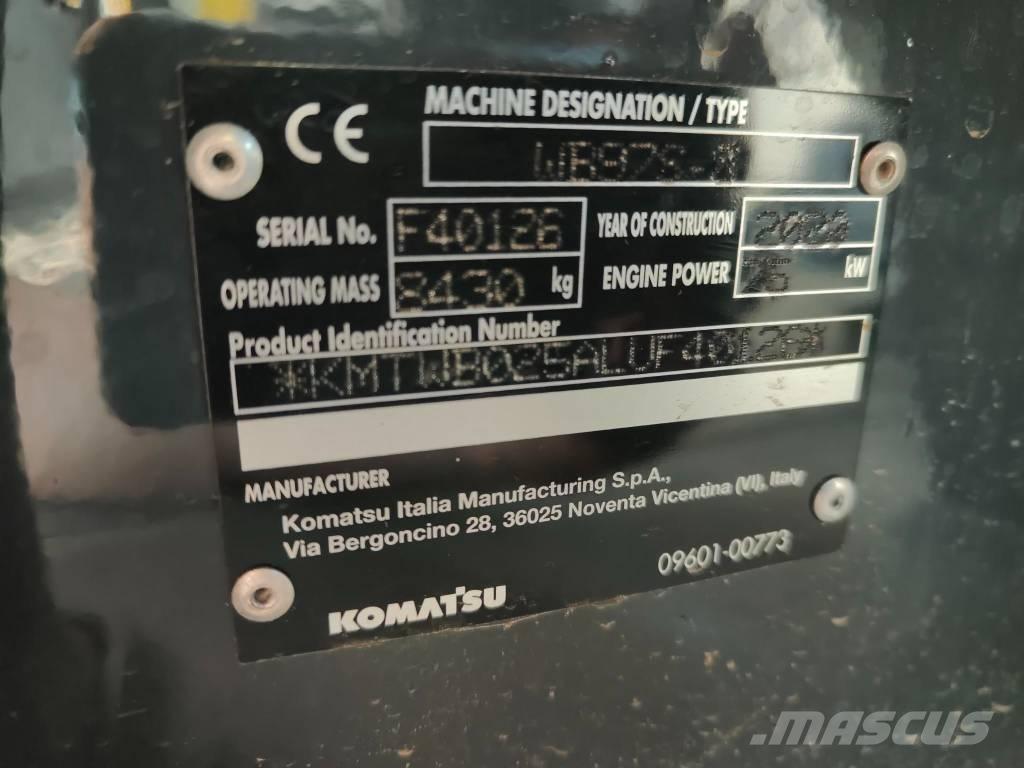 Komatsu WB 97 S-8 Rovokopači