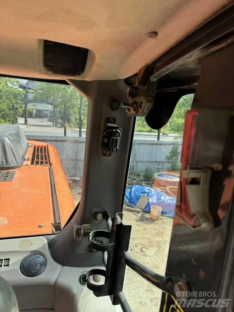 Hitachi ZX 350-3 Bageri guseničari