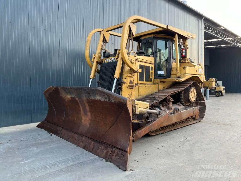 CAT D7H Buldožeri guseničari