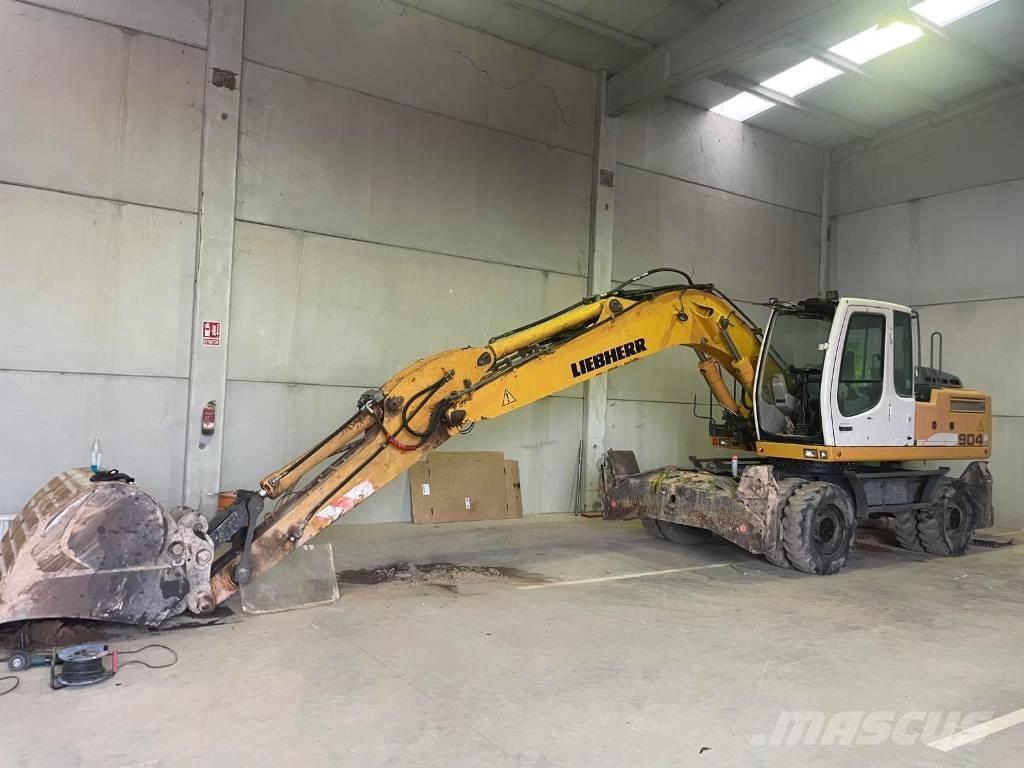 Liebherr A 904 C Bageri točkaši