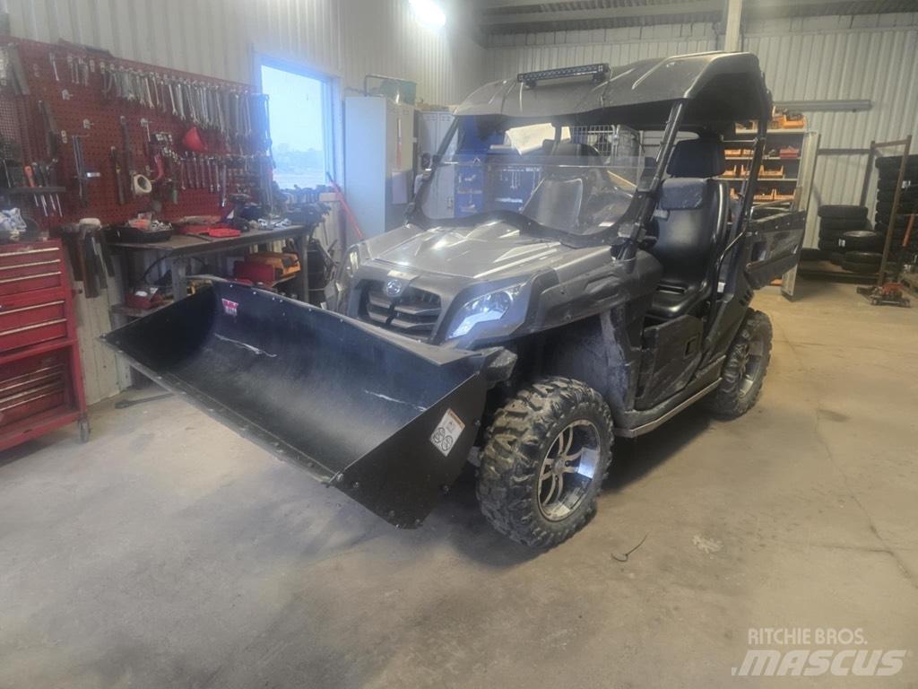  UTV CF 850 Mini bageri < 7t