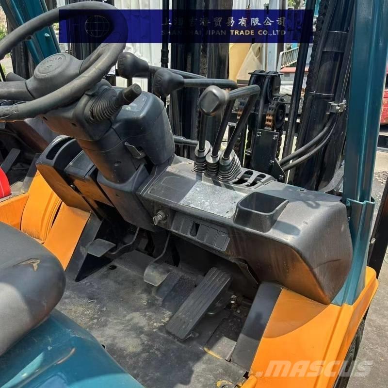 Toyota 7 FGU 25 Dizelski viljuškari