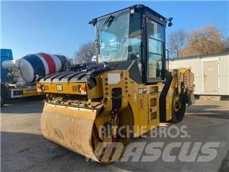 CAT CB 44 B Valjci sa duplim bubnjem