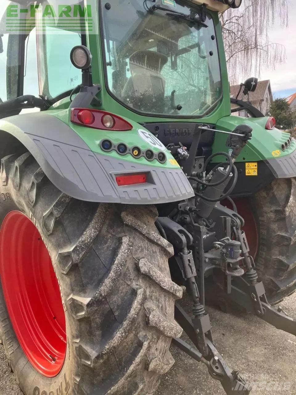 Fendt 513 vario Traktori