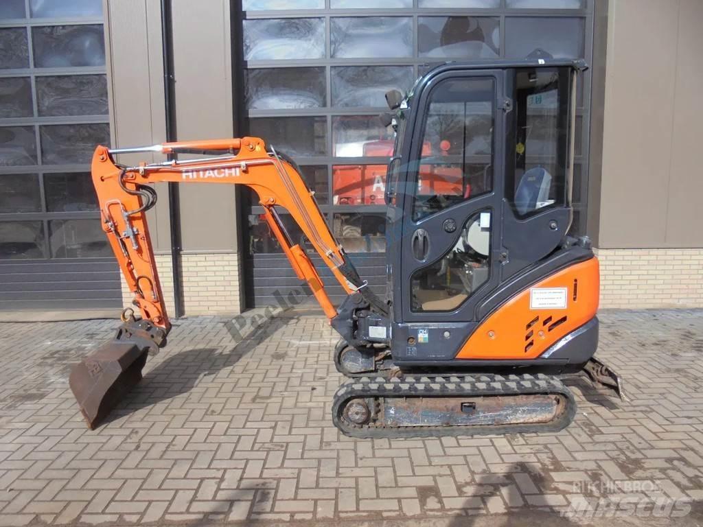 Hitachi Zaxis 18-3 Mini bageri < 7t