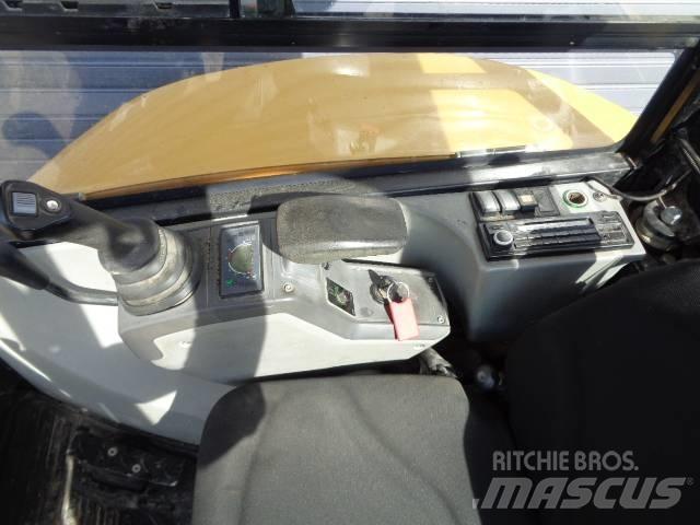 CAT 302.7 D Mini bageri < 7t
