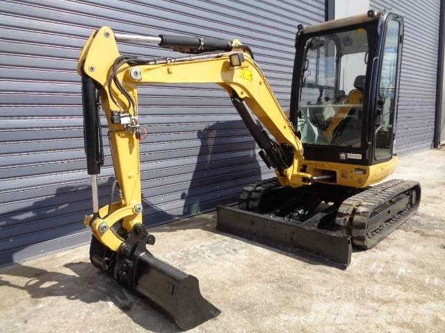 CAT 302.7 D Mini bageri < 7t