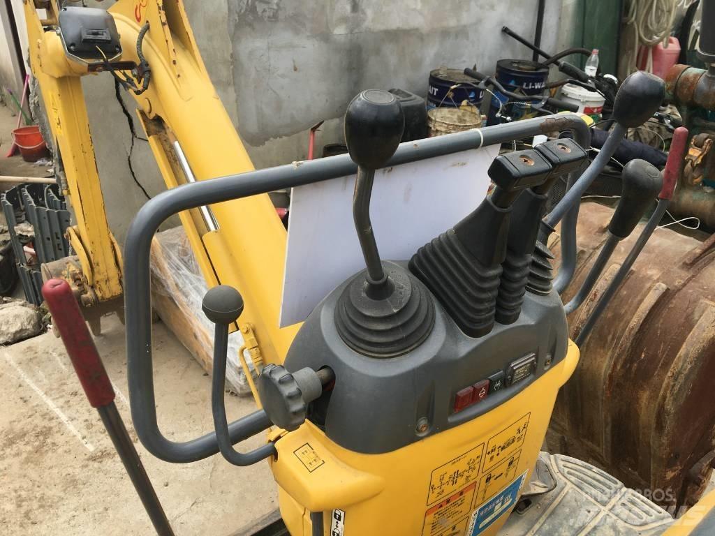 Komatsu PC 10 Mini bageri < 7t