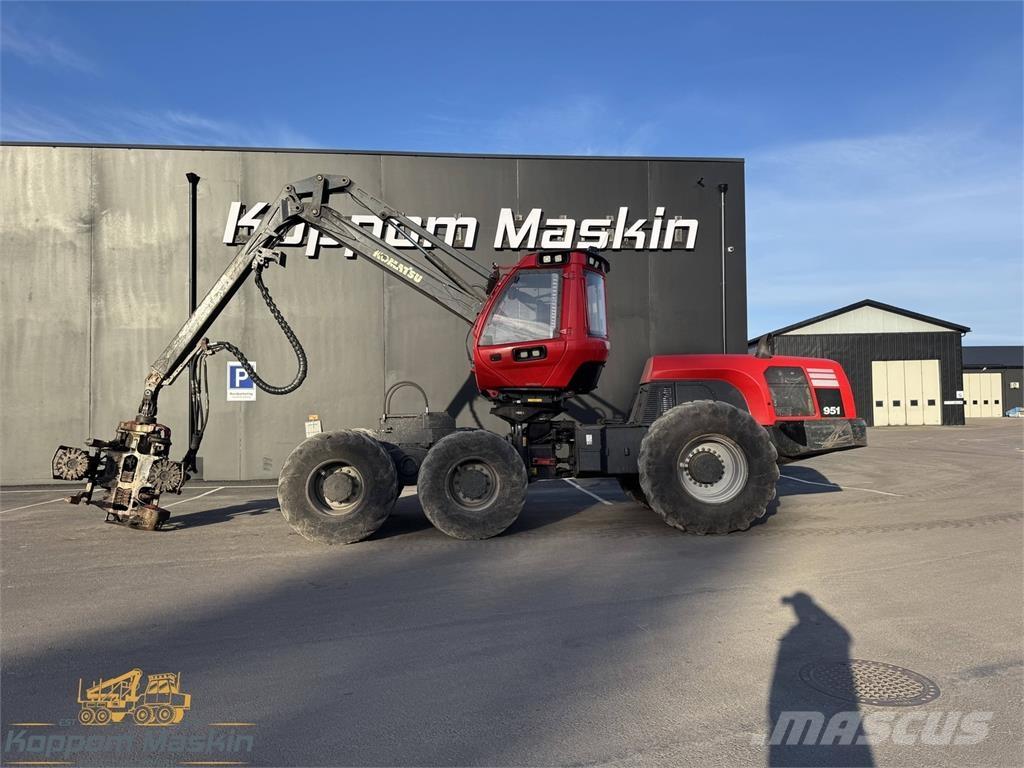 Komatsu 951 Harversteri