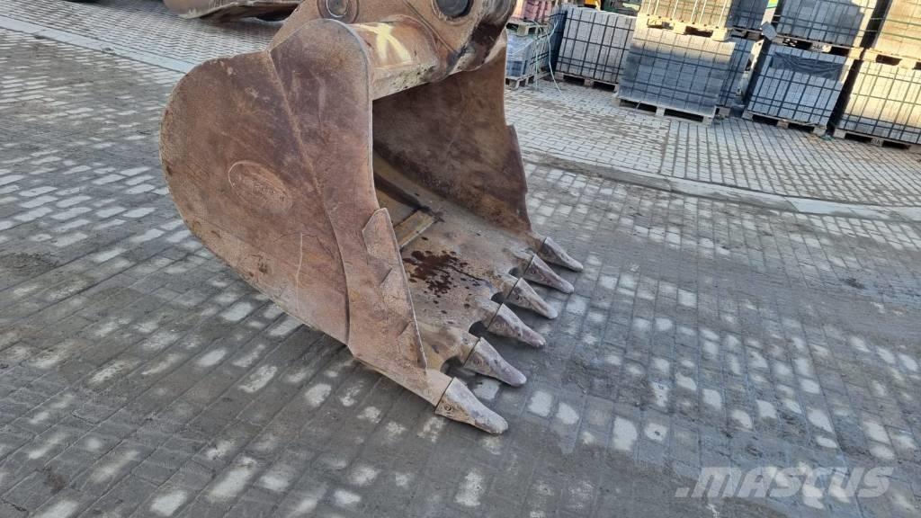 Komatsu PC 210 LC Bageri guseničari