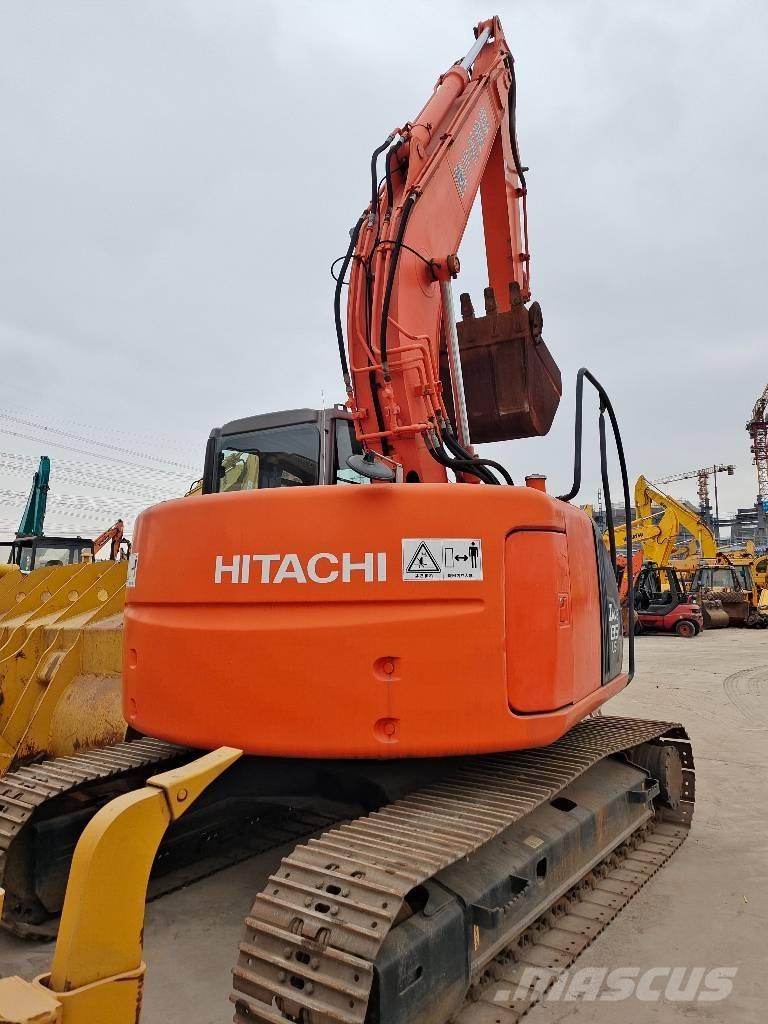 Hitachi ZX 135 US Bageri guseničari