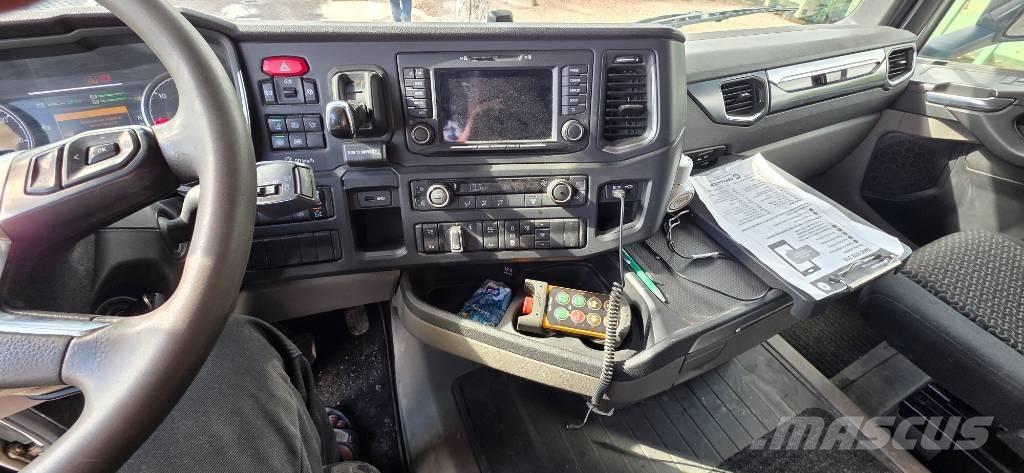 Scania R 500 Rol kiper kamioni sa kukom za podizanje tereta