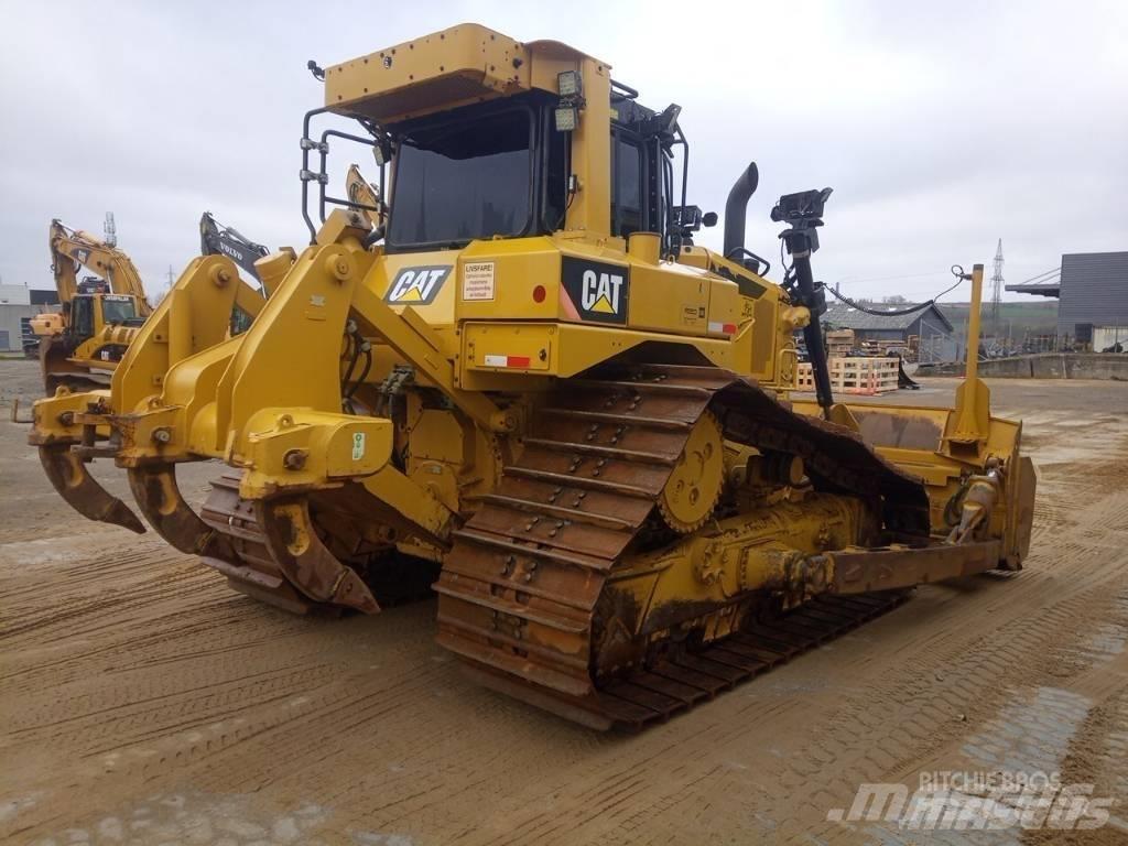 CAT D 6 T LGP Buldožeri guseničari