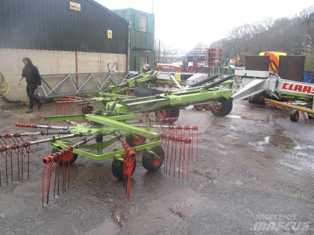 CLAAS Liner 3000 Okretači i sakupljači sena