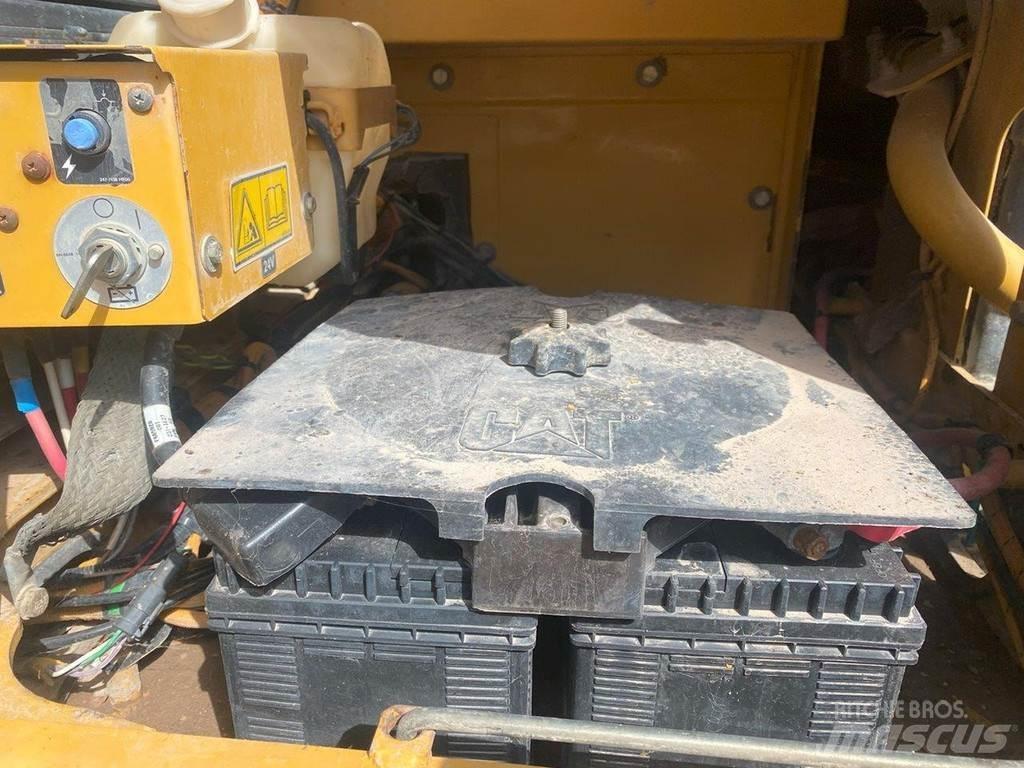 CAT 324 D NVT Bageri guseničari