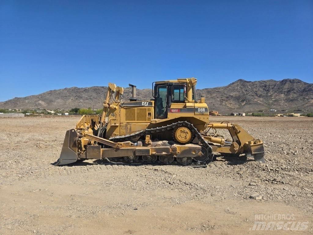 CAT D 8 R II Grejderi