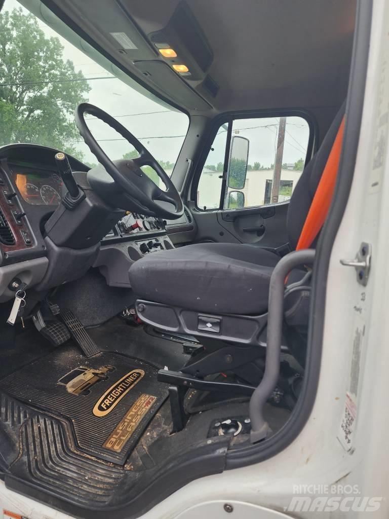 Freightliner M2 Tegljači