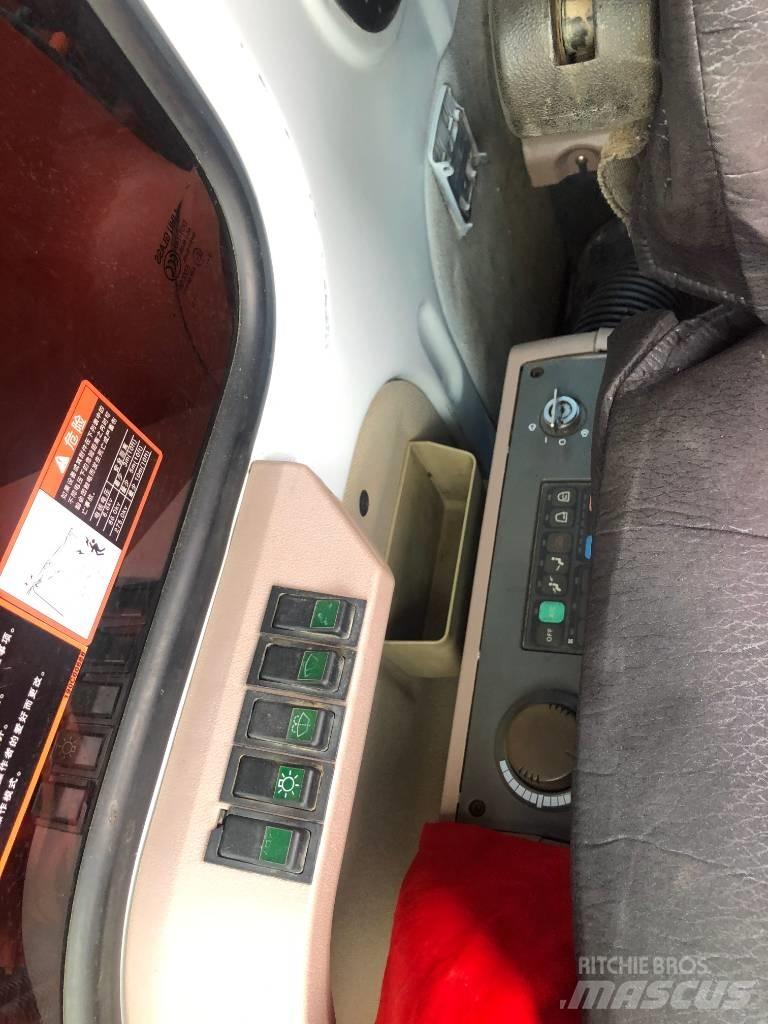 Doosan DH 220 LC-7 Bageri guseničari
