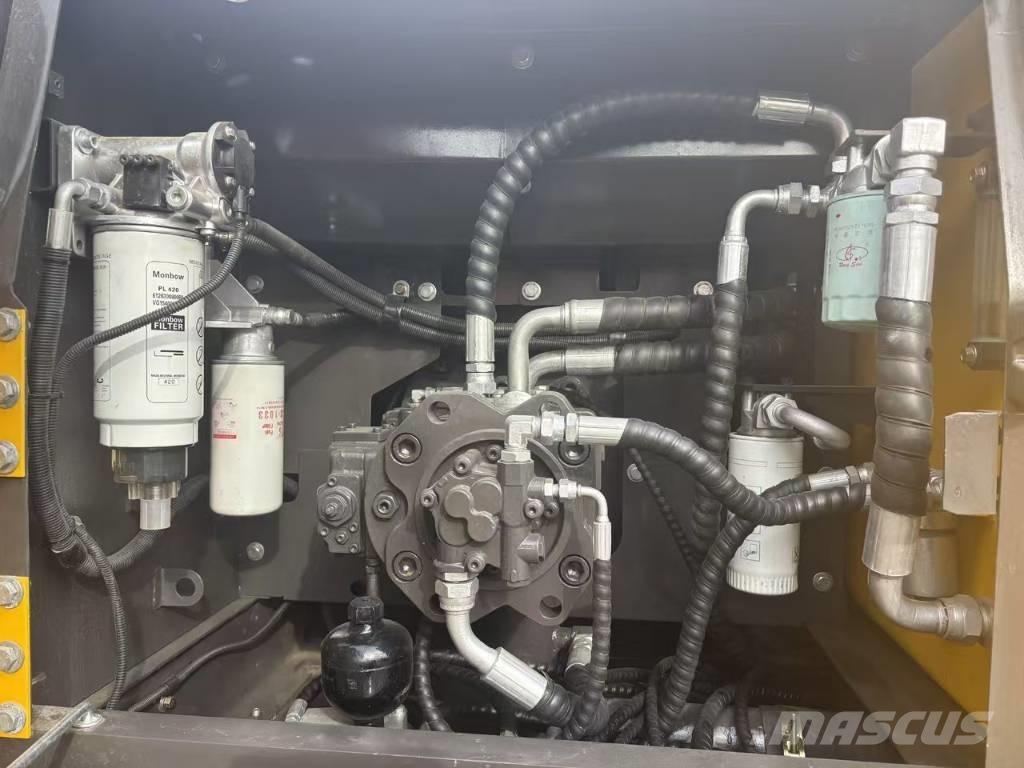 Volvo EC 240 Bageri guseničari