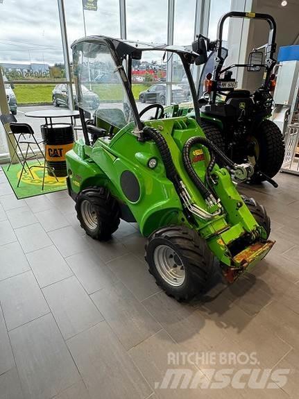 Avant 520 Skid steer mini utovarivači