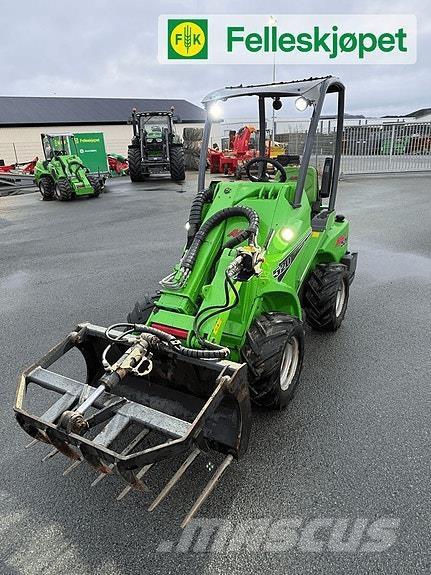 Avant 520 Skid steer mini utovarivači