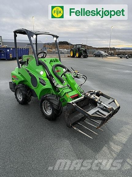 Avant 520 Skid steer mini utovarivači