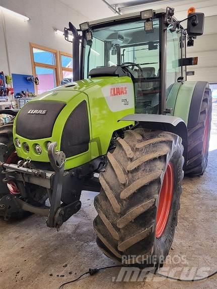 CLAAS CELTIS 446 Traktori