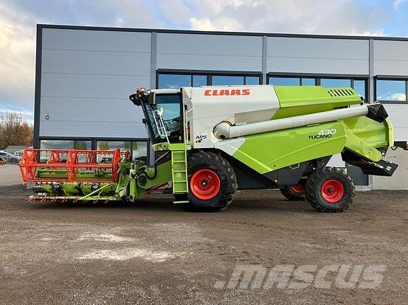 CLAAS Tucano 430 Kombajni