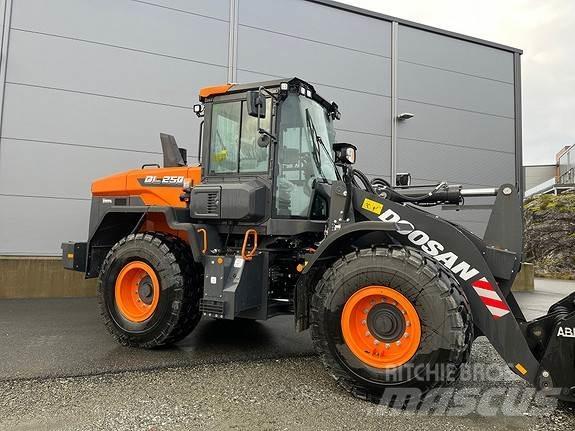 Doosan DL250-7 Utovarivači na točkove