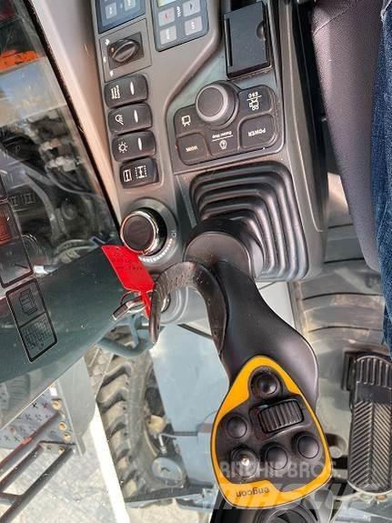 Doosan DX160W-5 Bageri guseničari