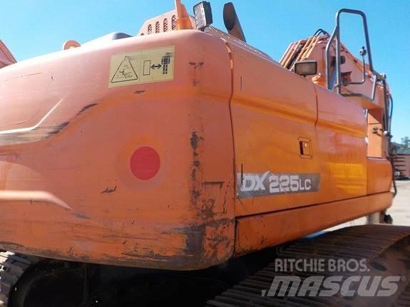 Doosan DX225LC-3 Bageri guseničari