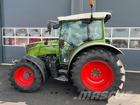 Fendt 211 Profi+ Traktori