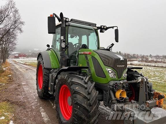 Fendt 516 profi + Traktori