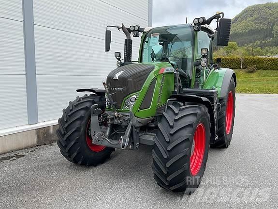 Fendt 718 Traktori